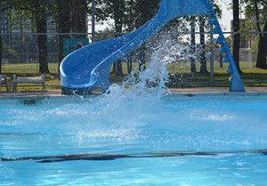 530-brookdale-pool 530-brookdale-pool
